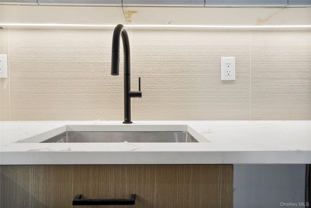 376 Vernon Avenue 3A, Brooklyn, NY 11206