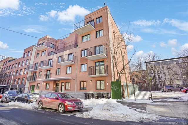 376 Vernon Avenue 3A, Brooklyn, NY 11206
