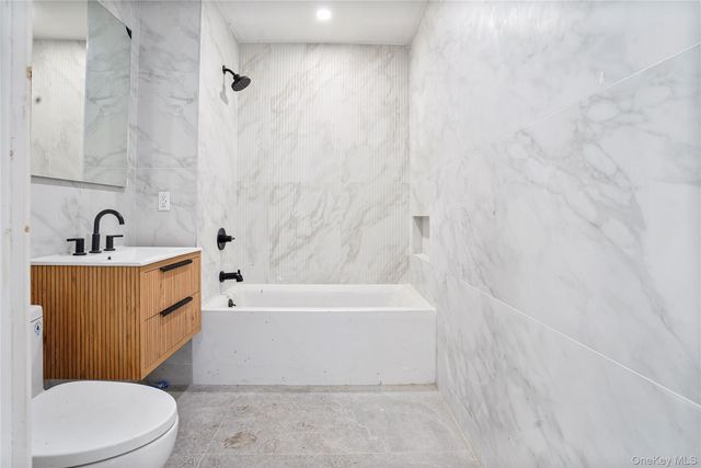 376 Vernon Avenue 3A, Brooklyn, NY 11206