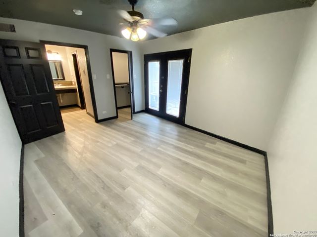 211 Natalen Ave Apt 104, San Antonio, TX 78209
