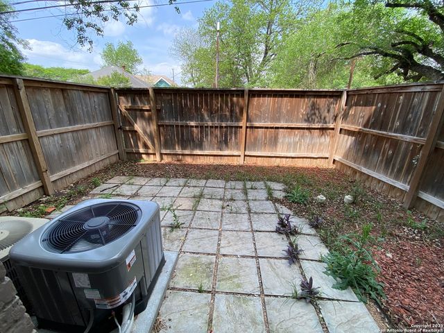 211 Natalen Ave Apt 104, San Antonio, TX 78209