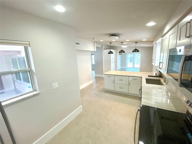 11440 4TH STREET E, Treasure Island, FL 33706
