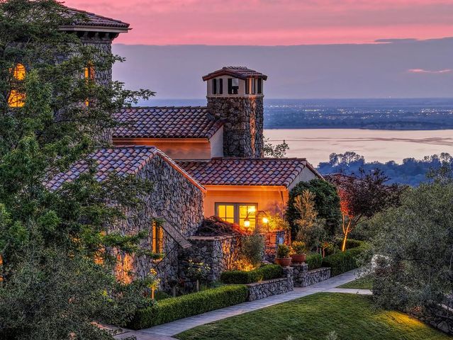 4610 Gresham Dr, El Dorado Hills, CA 95762