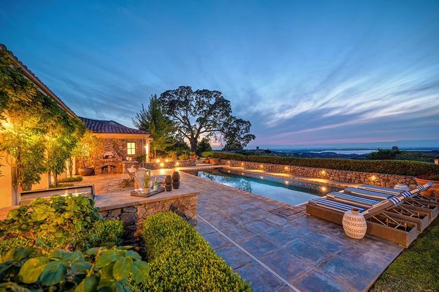 4610 Gresham Dr, El Dorado Hills, CA 95762