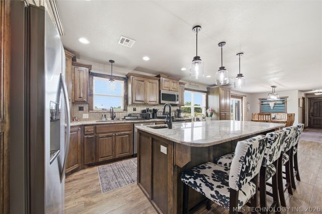 422985 E 1080 Road, Checotah, OK 74426