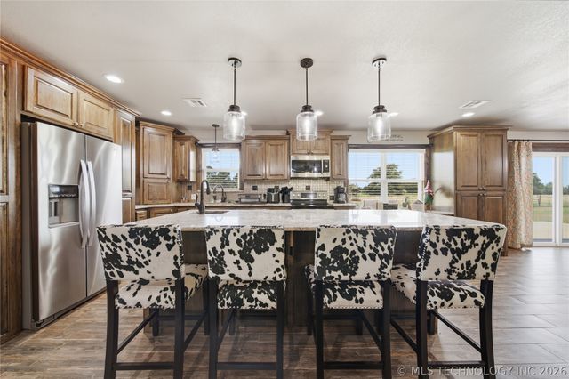 422985 E 1080 Road, Checotah, OK 74426
