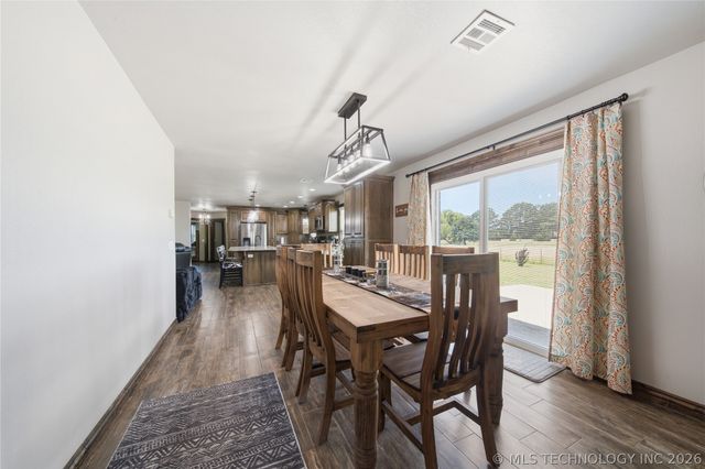 422985 E 1080 Road, Checotah, OK 74426