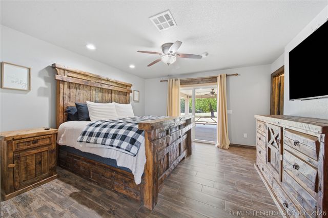 422985 E 1080 Road, Checotah, OK 74426