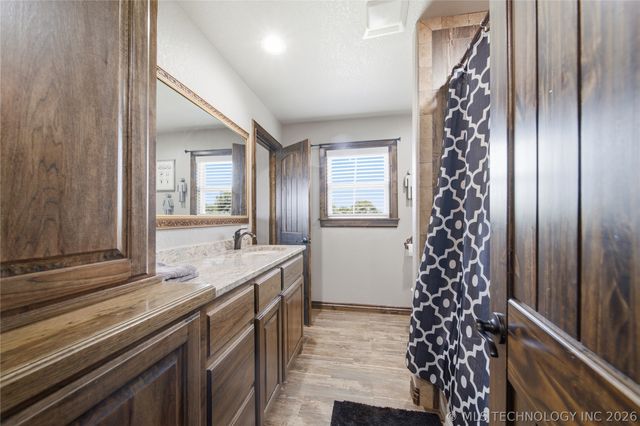 422985 E 1080 Road, Checotah, OK 74426