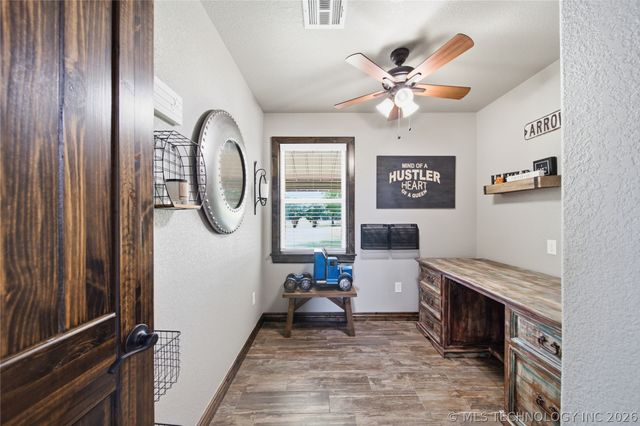 422985 E 1080 Road, Checotah, OK 74426