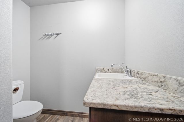 422985 E 1080 Road, Checotah, OK 74426
