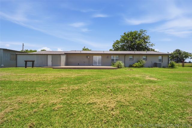 422985 E 1080 Road, Checotah, OK 74426