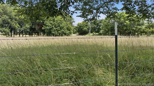 422985 E 1080 Road, Checotah, OK 74426
