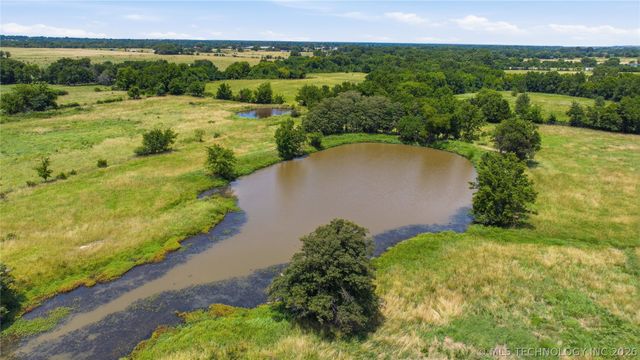 422985 E 1080 Road, Checotah, OK 74426
