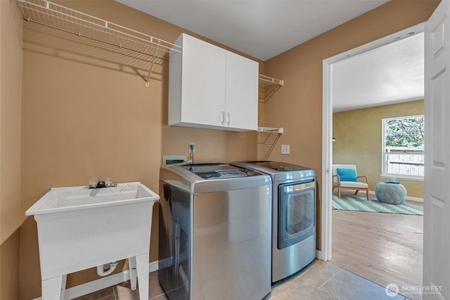 2052 NE Marina Vista Court, Poulsbo, WA 98370