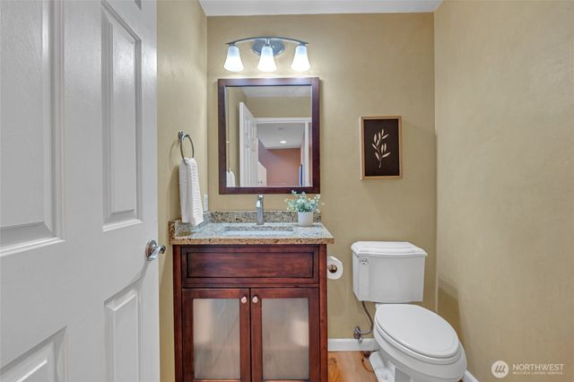 2052 NE Marina Vista Court, Poulsbo, WA 98370