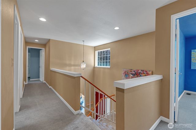 2052 NE Marina Vista Court, Poulsbo, WA 98370
