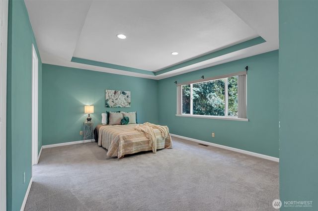 2052 NE Marina Vista Court, Poulsbo, WA 98370