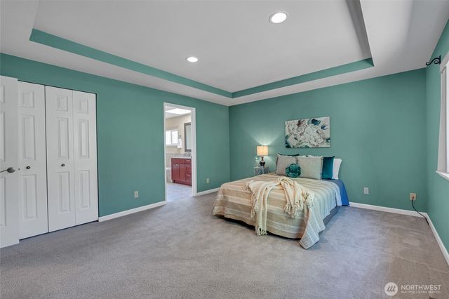 2052 NE Marina Vista Court, Poulsbo, WA 98370
