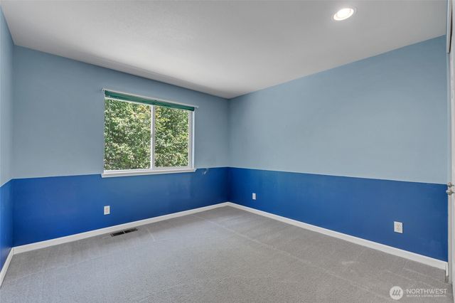 2052 NE Marina Vista Court, Poulsbo, WA 98370