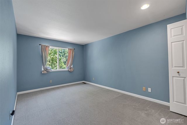 2052 NE Marina Vista Court, Poulsbo, WA 98370