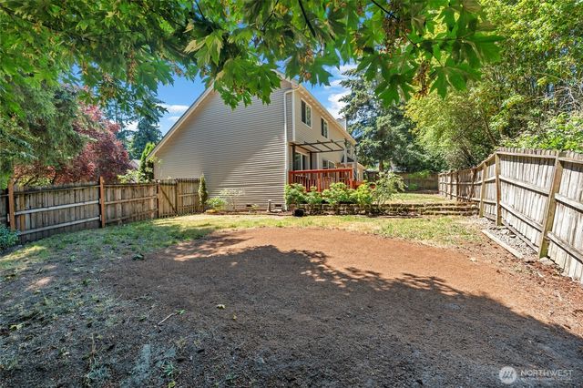 2052 NE Marina Vista Court, Poulsbo, WA 98370