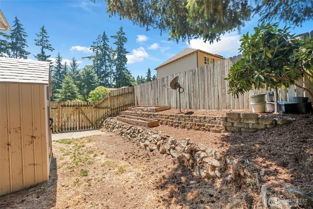 2052 NE Marina Vista Court, Poulsbo, WA 98370