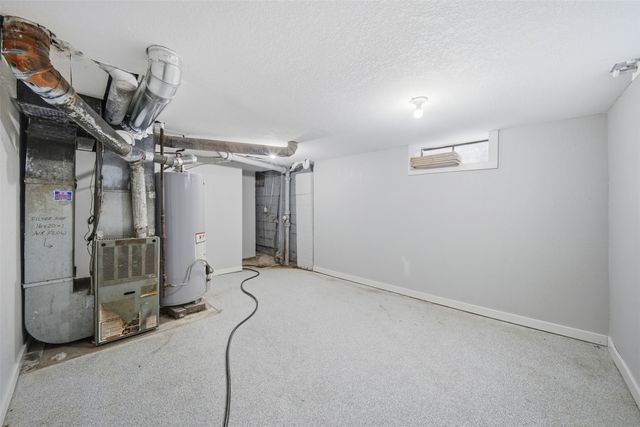 4029 64th Street, Urbandale, IA 50322