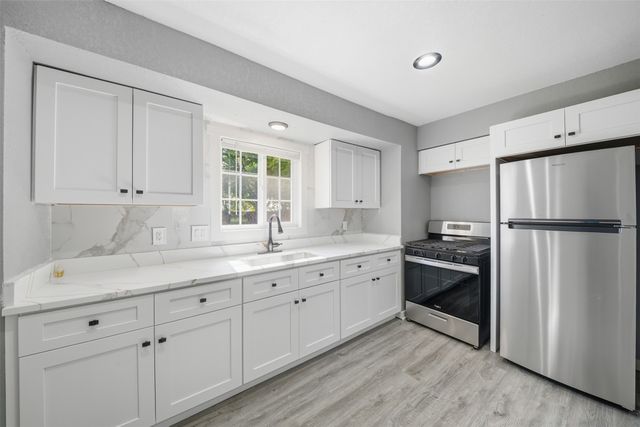 4029 64th Street, Urbandale, IA 50322
