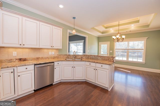 215 Highland Park Drive, Bonaire, GA 31005