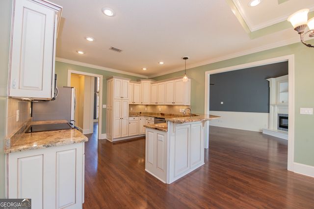 215 Highland Park Drive, Bonaire, GA 31005