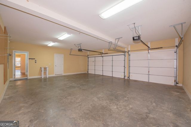 215 Highland Park Drive, Bonaire, GA 31005