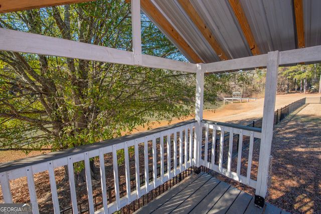 215 Highland Park Drive, Bonaire, GA 31005