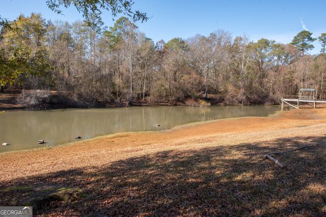 215 Highland Park Drive, Bonaire, GA 31005