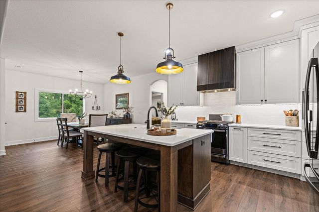 105 WALTON HEATH CT, Columbia, MO 65201