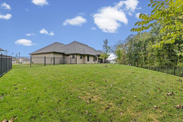 105 WALTON HEATH CT, Columbia, MO 65201
