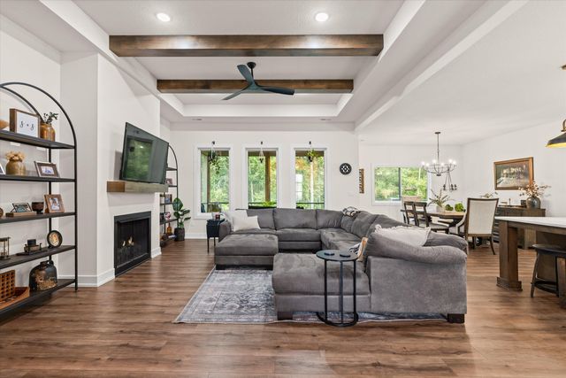 105 WALTON HEATH CT, Columbia, MO 65201