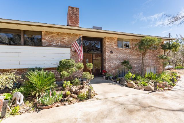 16610 Mustang Drive, Springville, CA 93265