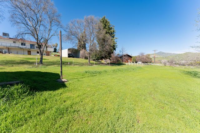 16610 Mustang Drive, Springville, CA 93265