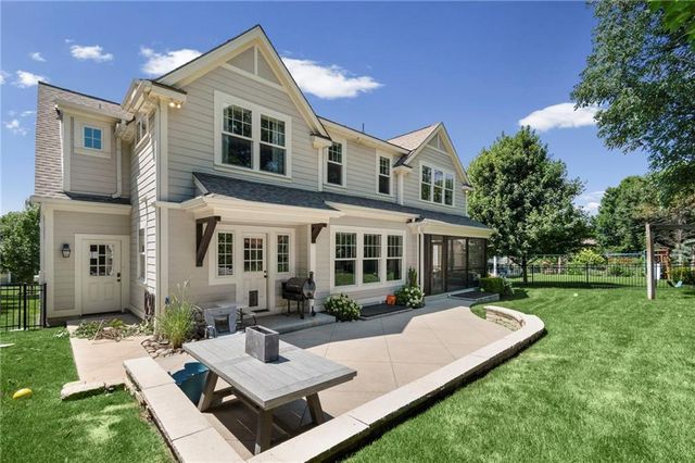 5331 Falmouth Road, Fairway, KS 66205