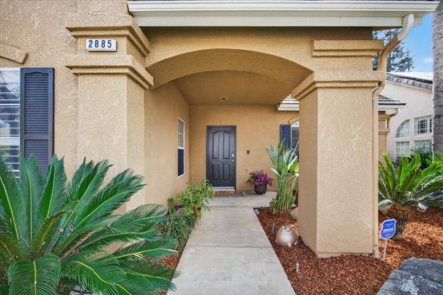 2885 E Ryan Lane, Fresno, CA 93720