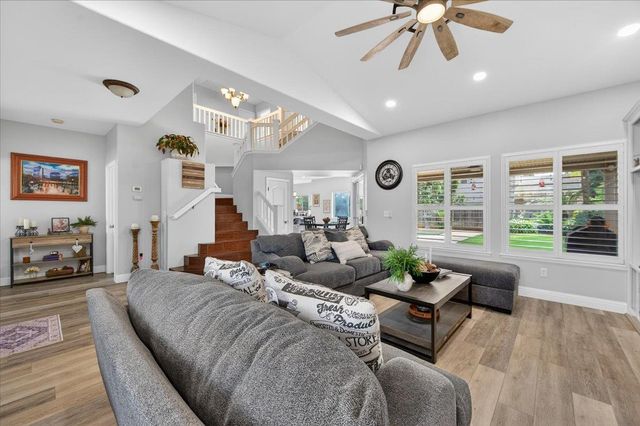 2885 E Ryan Lane, Fresno, CA 93720