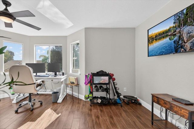 2885 E Ryan Lane, Fresno, CA 93720