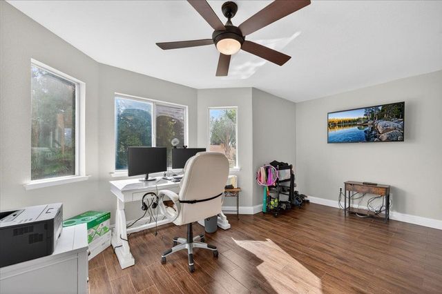 2885 E Ryan Lane, Fresno, CA 93720