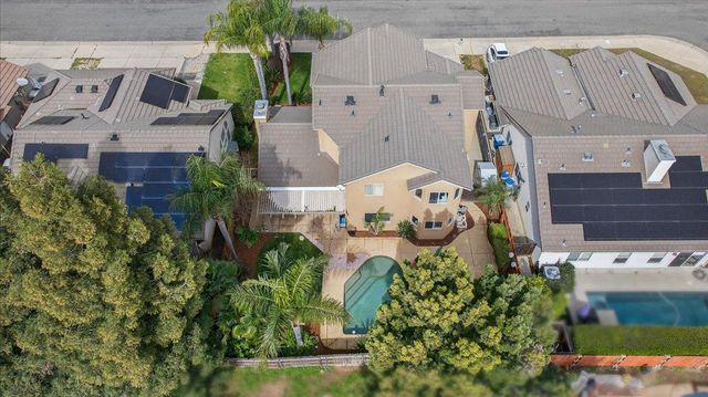 2885 E Ryan Lane, Fresno, CA 93720