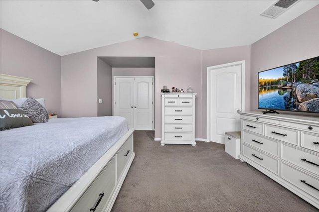 2885 E Ryan Lane, Fresno, CA 93720