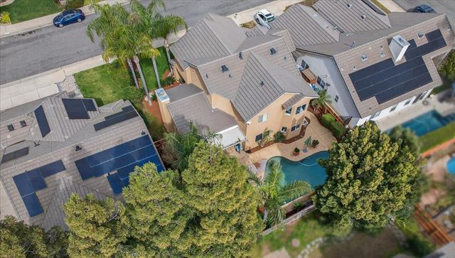 2885 E Ryan Lane, Fresno, CA 93720