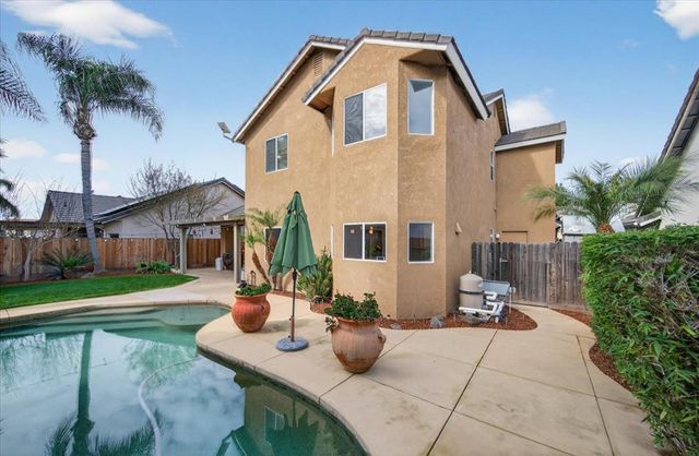 2885 E Ryan Lane, Fresno, CA 93720