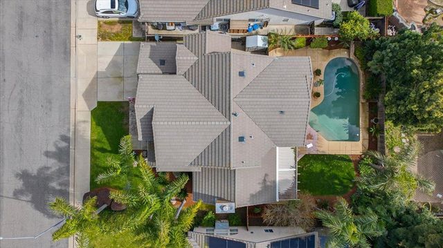 2885 E Ryan Lane, Fresno, CA 93720