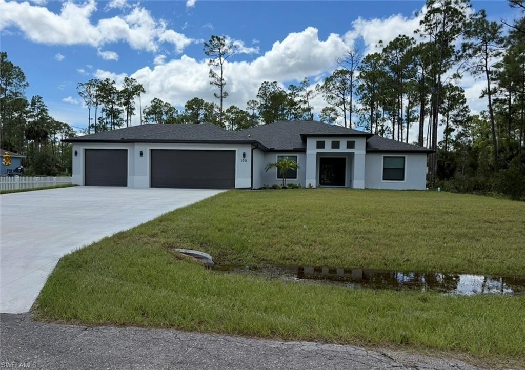 1011 Edison AVE, LEHIGH ACRES, FL 33972 — exterior
